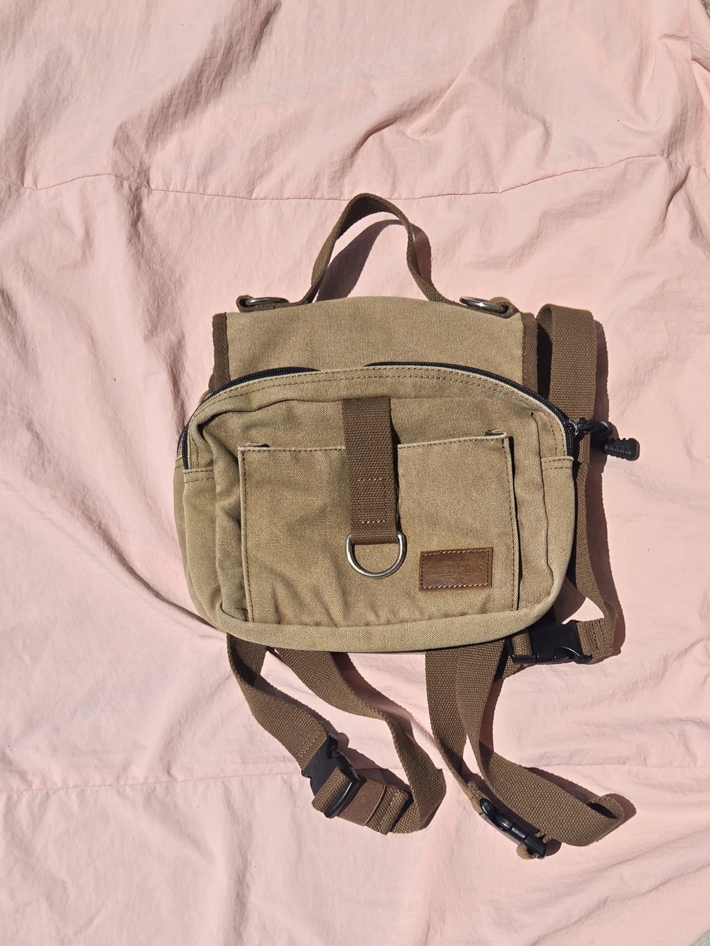 NWOT Canvas Dog Harness/Leash Pack in Tan